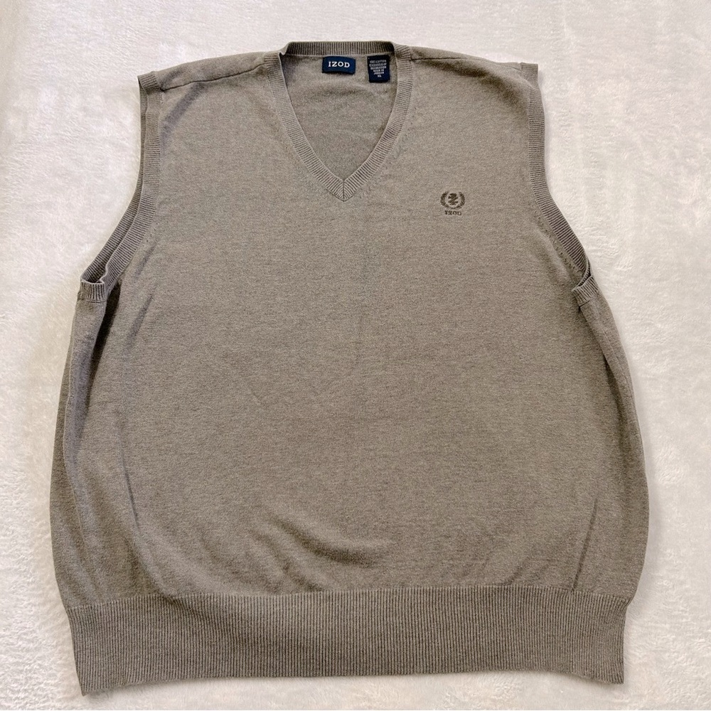 Izod Men's V-Neck Sweater Vest in Tan - Picture 1 of 2